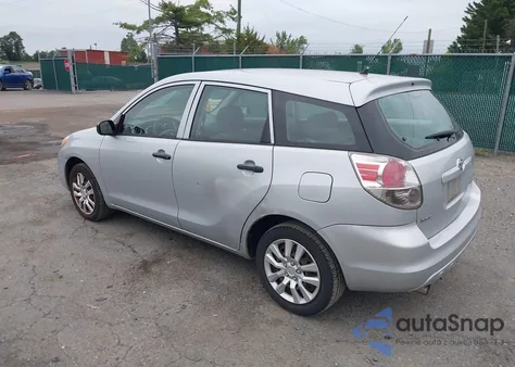 2007 Toyota Matrix z USA, uszkodzony, nr VIN 2T1KR32EX7C661222